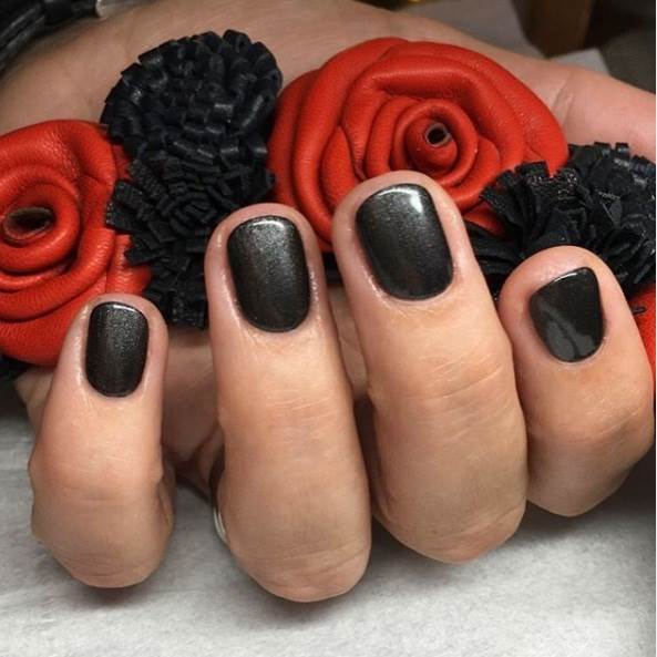 SMALTO CND VINYLUX Powerful Hematite